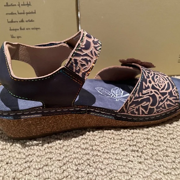 New L'Artiste by Spring Step Leather Wedge Sandals Cuteness Navy  Shoes NIB - Picture 7 of 12